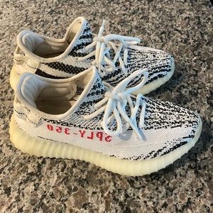 ADIDAS YEEZY boost 350 V2 “zebra”